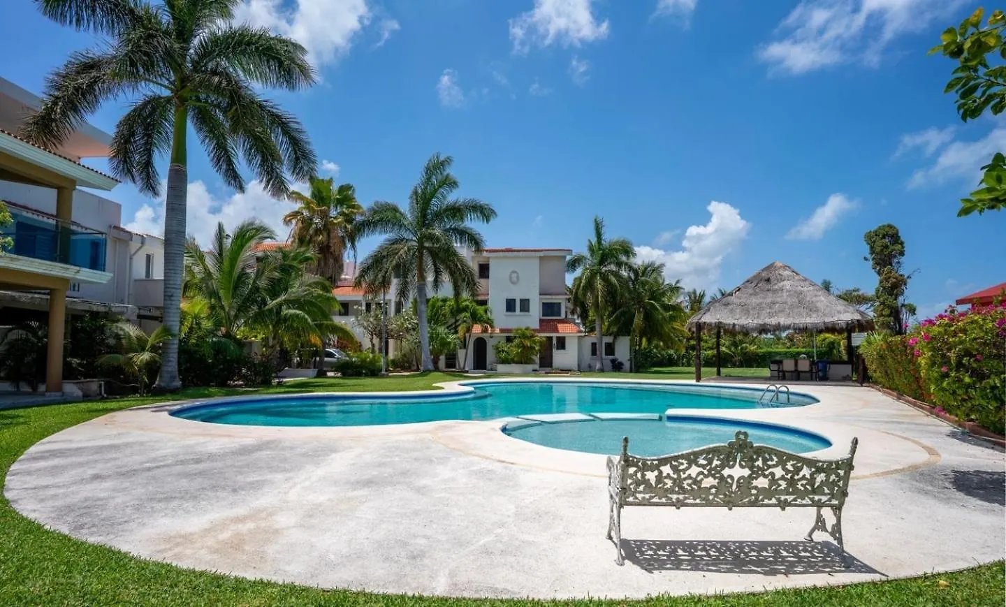 Holiday home 3Br Modern House W/ Pool And Great Location! Villa Cancun
