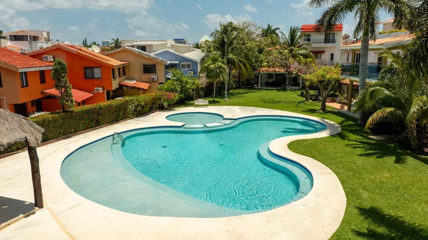 Holiday home 3Br Modern House W/ Pool And Great Location! Villa Cancun