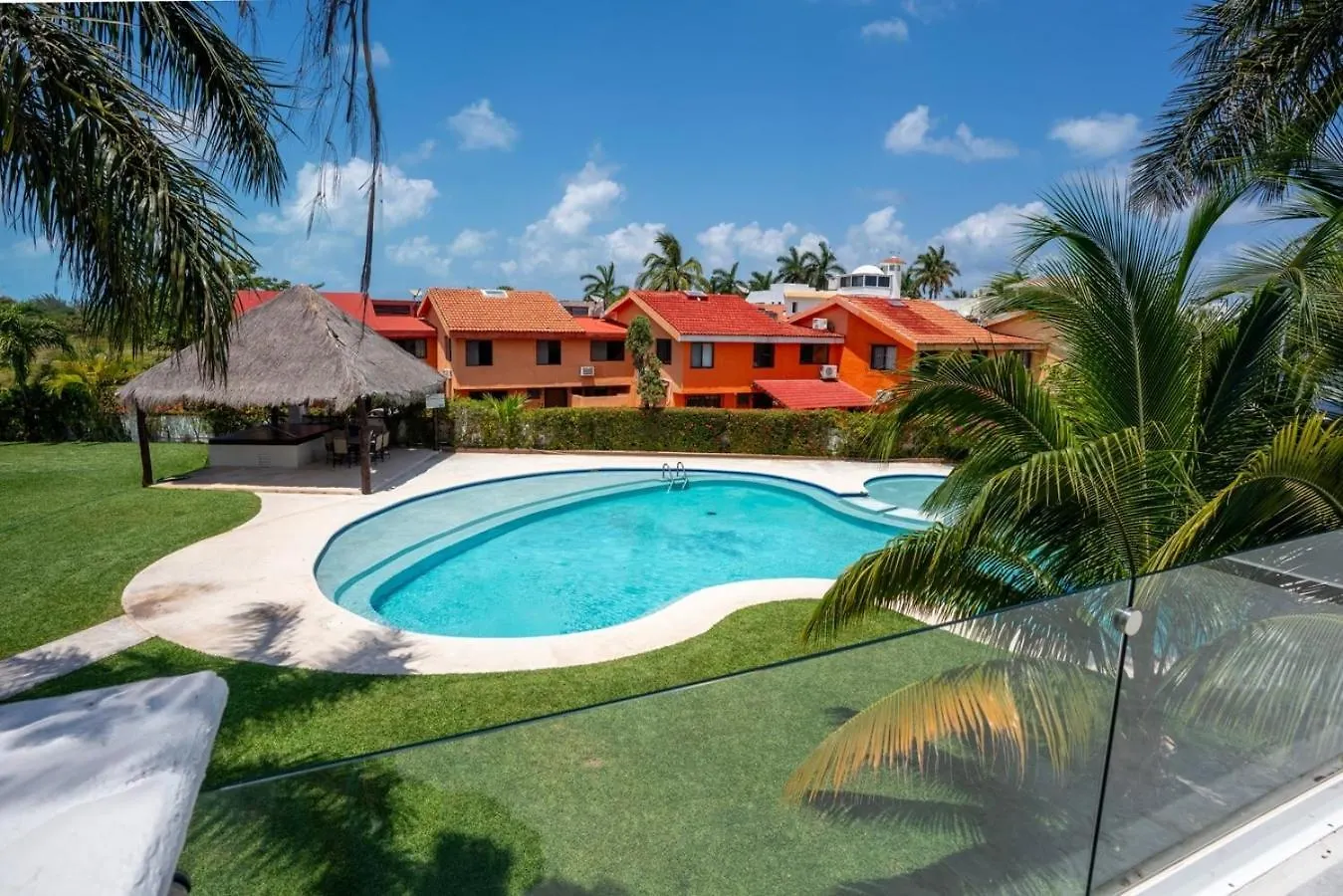 3Br Modern House W/ Pool And Great Location! Villa Cancun